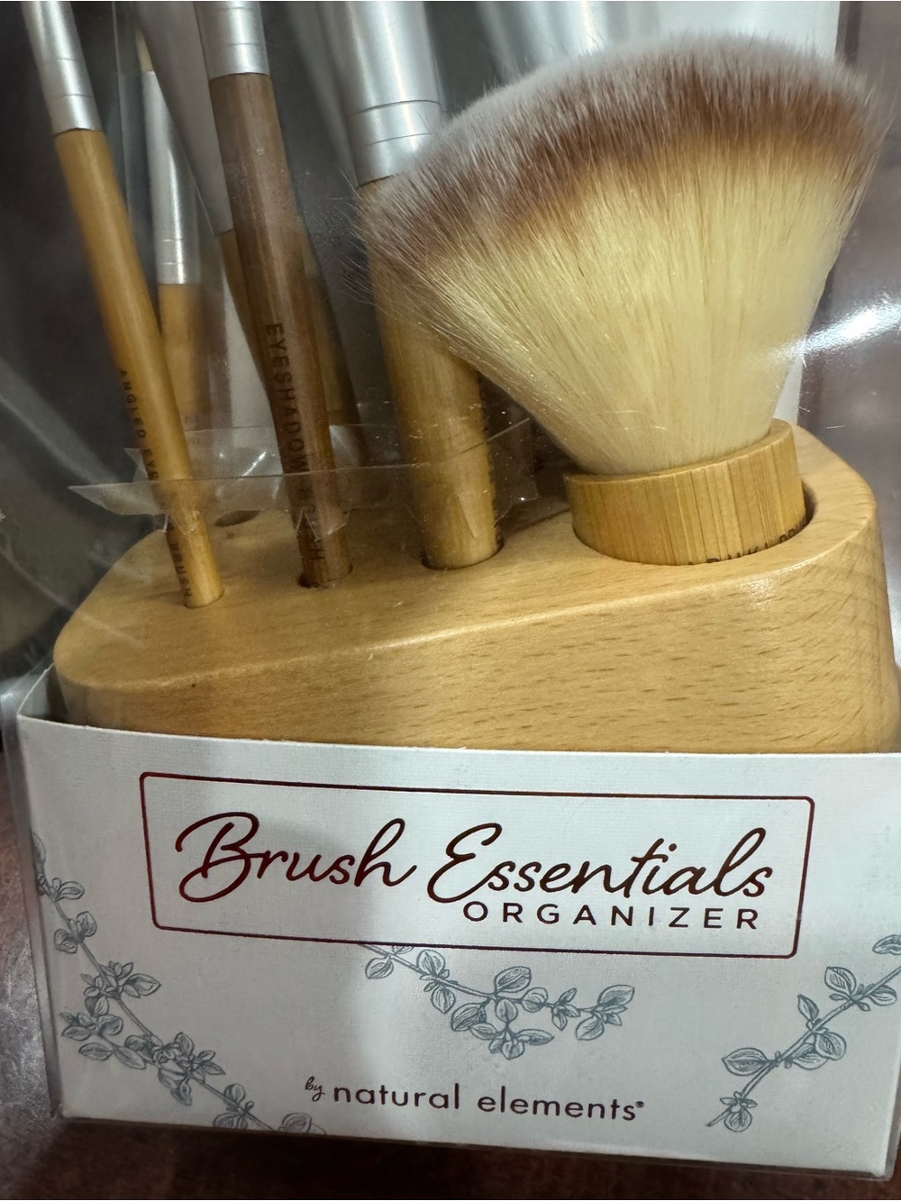 Essentials Makeup Brush Set in Brown and Silver (b1) - Picture 10 of 10